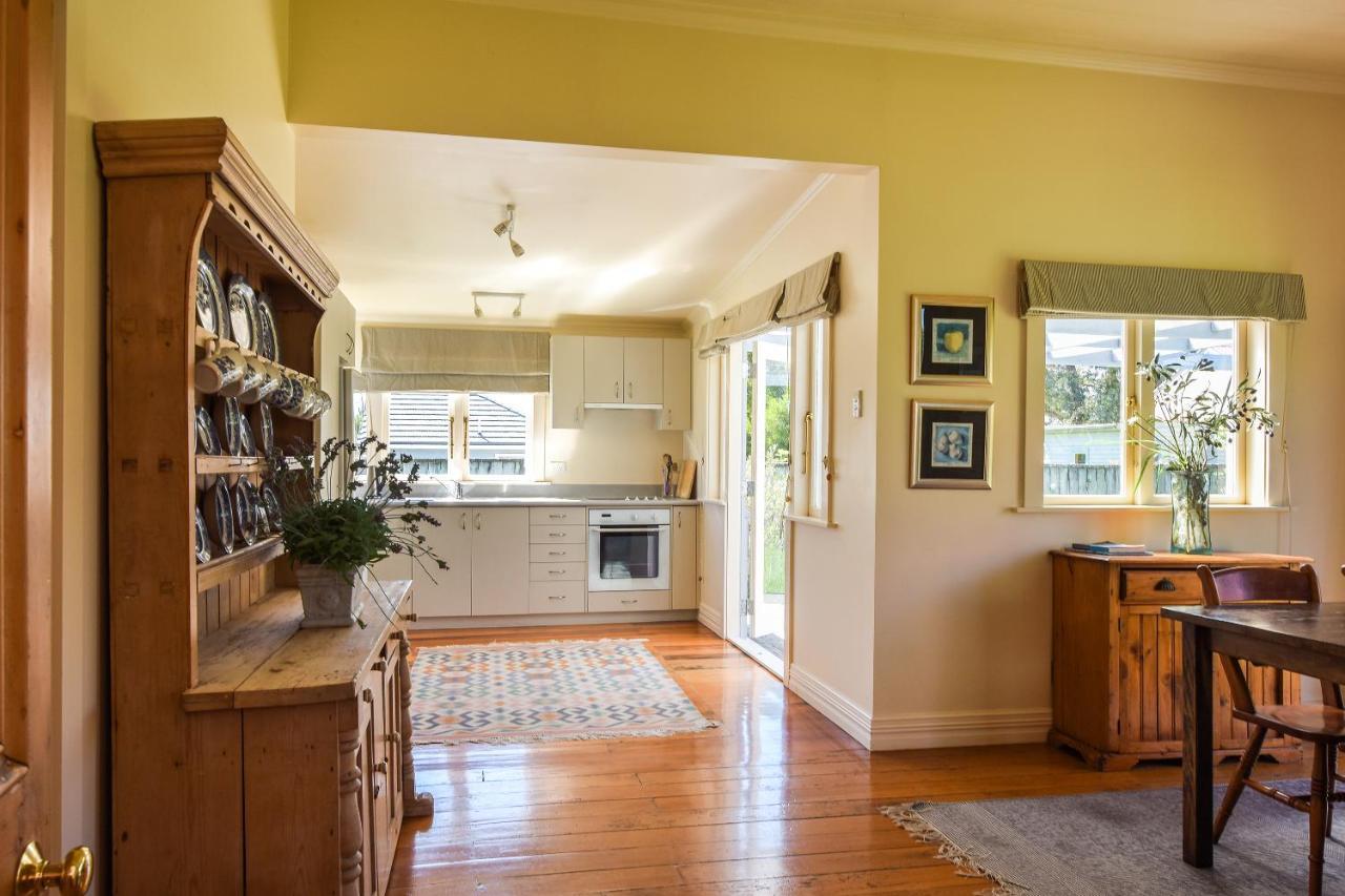Villa The Vicarage Martinborough Esterno foto